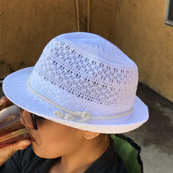 Inc Ladies Top Hat (White) - Picture 4 of 4